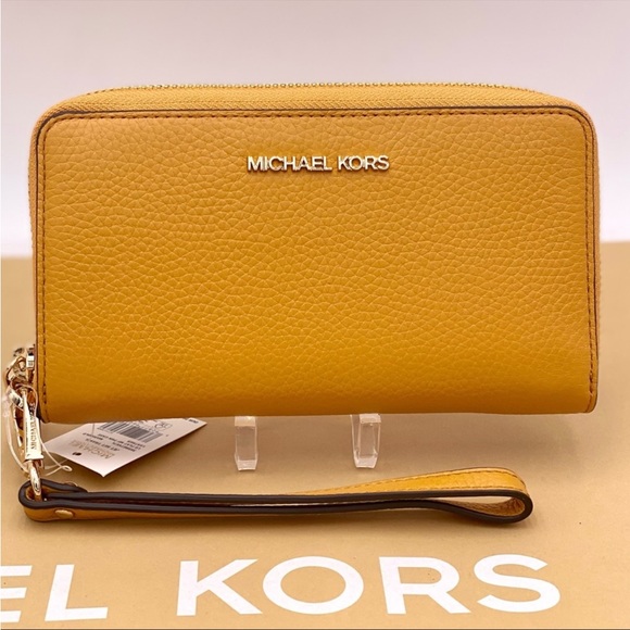 Michael Kors Jet Set Travel Phone Case Wristlet Wallet Marigold - Picture 3 of 12